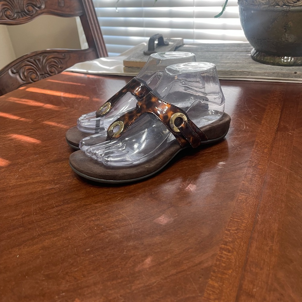 Vionic Lana Sandals